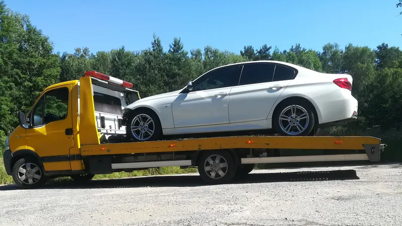 Transport samochodu osobowego przez Mar-Hol